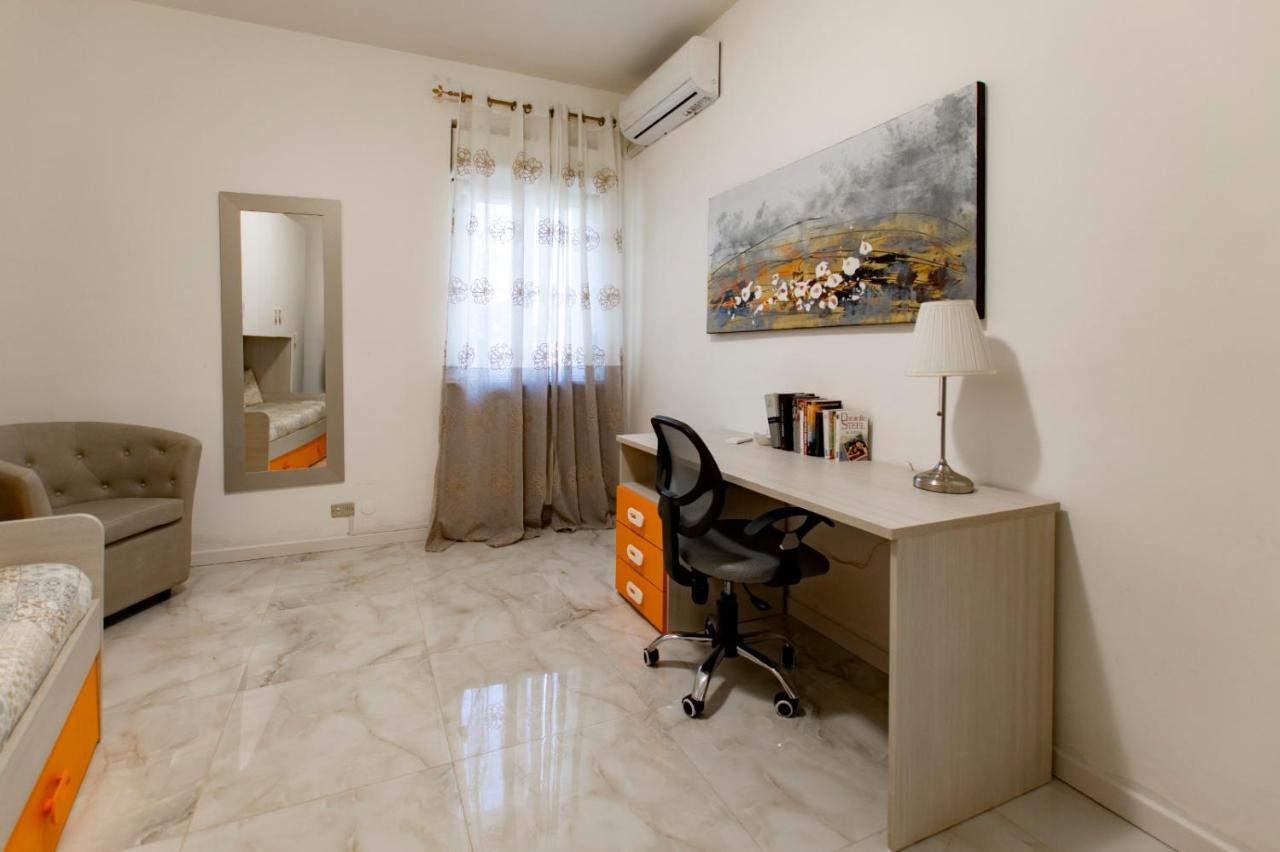 Апартаменты Madrigio... A Casa Propria Казамассима Экстерьер фото