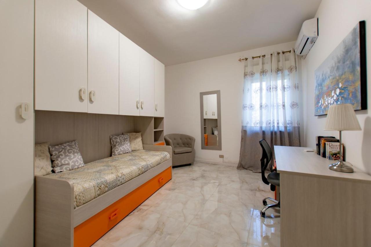 Апартаменты Madrigio... A Casa Propria Казамассима Экстерьер фото